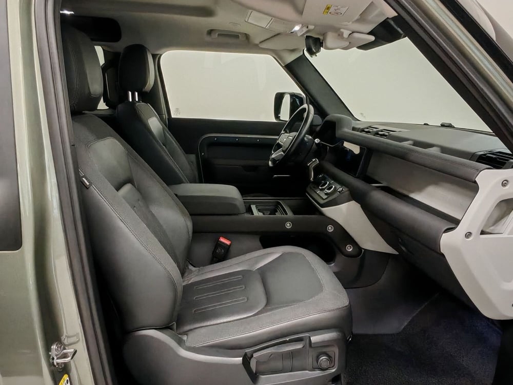 Land Rover Defender usata a Novara (3)