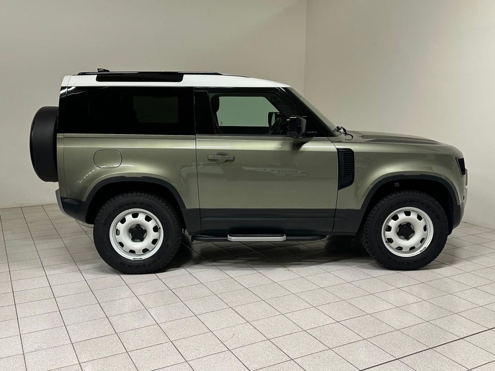 Land Rover Defender usata a Novara (6)