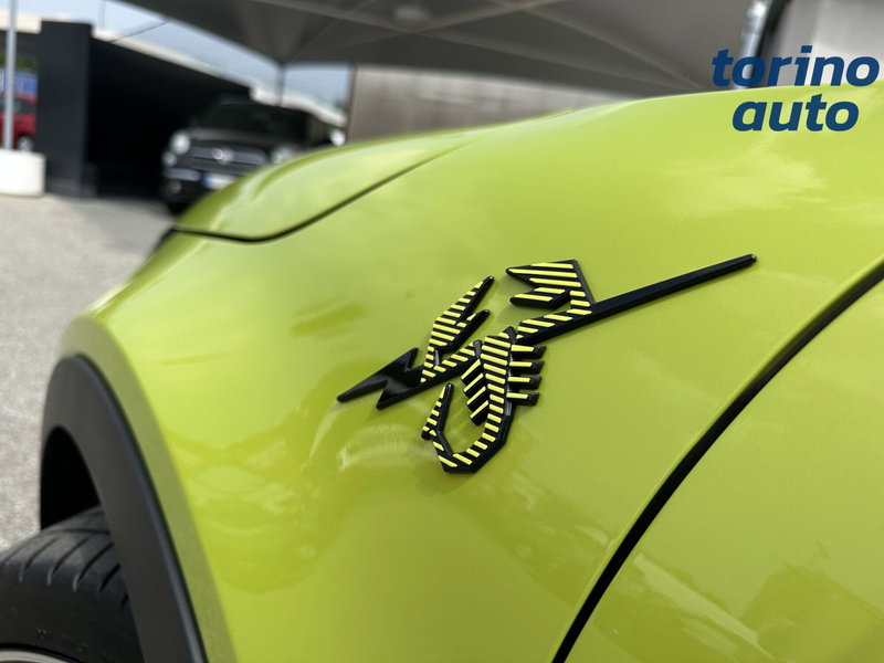 Abarth 600e nuova a Torino (11)