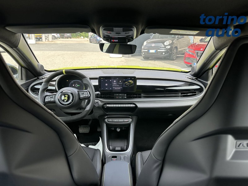 Abarth 600e nuova a Torino (15)