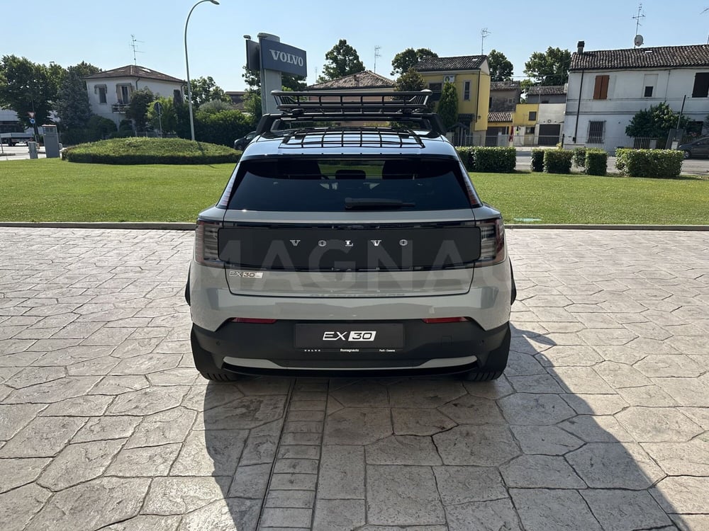 Volvo EX30 Cross Country nuova a Forlì-Cesena (4)