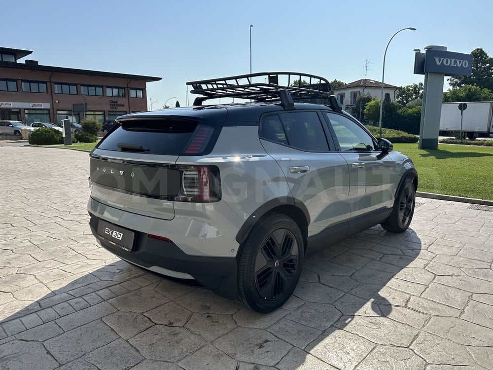 Volvo EX30 Cross Country nuova a Forlì-Cesena (5)