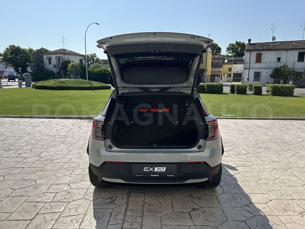 Volvo EX30 Cross Country nuova a Forlì-Cesena (8)