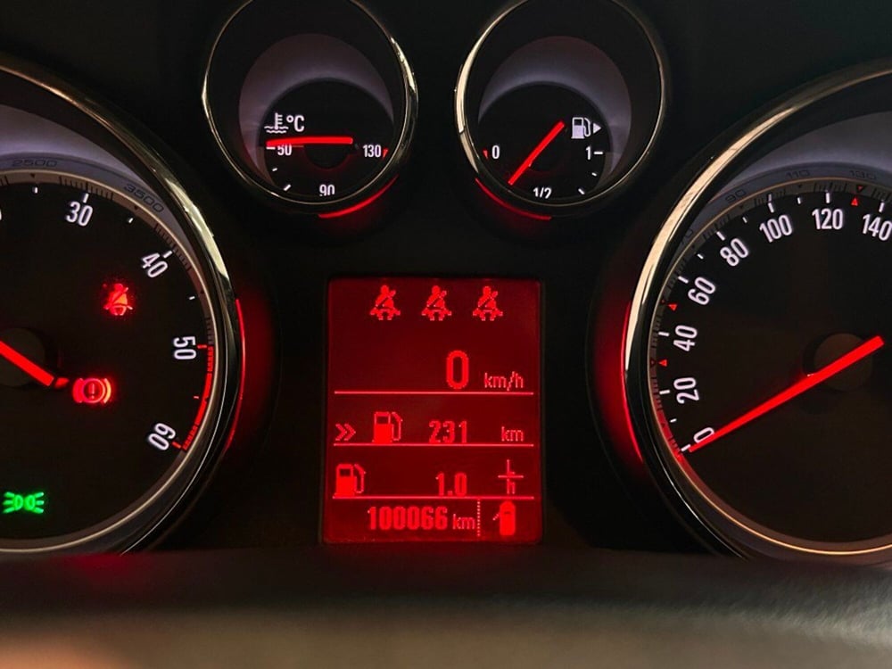 Opel Mokka usata a Verona (16)