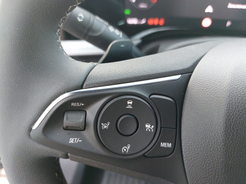Opel Mokka usata a Pavia (11)