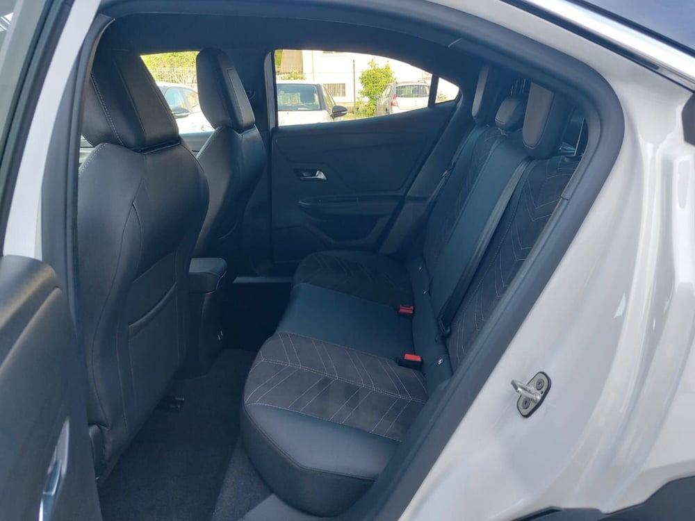 Opel Mokka usata a Pavia (4)