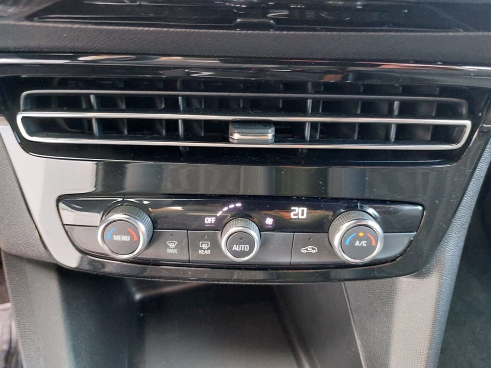 Opel Mokka usata a Pavia (8)
