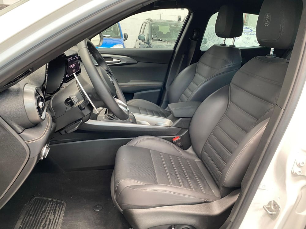Alfa Romeo Tonale usata a Milano (10)