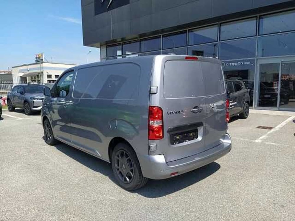 Opel Vivaro nuova a Milano (6)