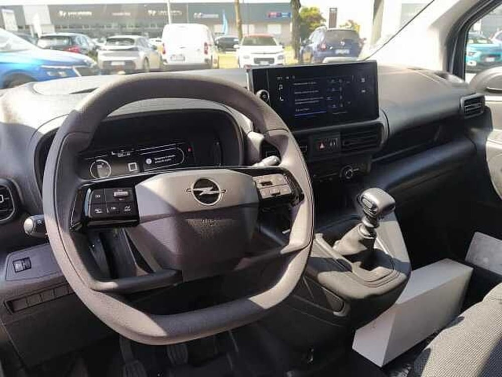 Opel Combo Furgone nuova a Milano (10)