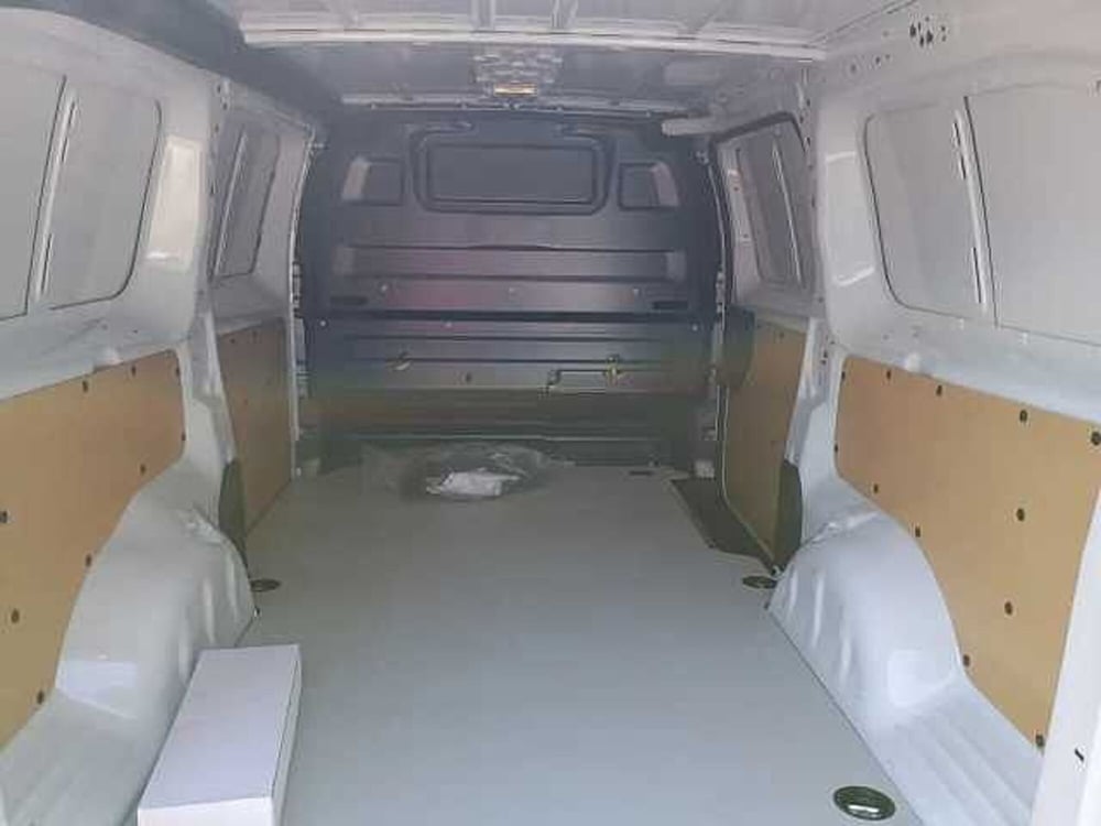 Opel Vivaro nuova a Milano (10)