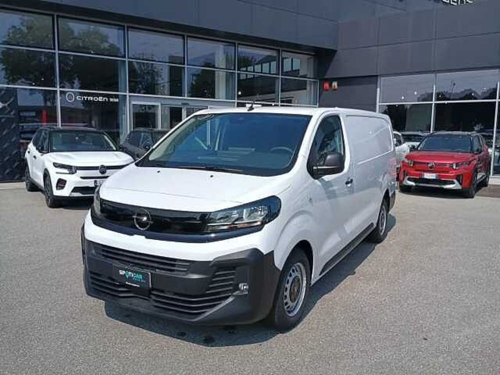 Opel Vivaro nuova a Milano (3)