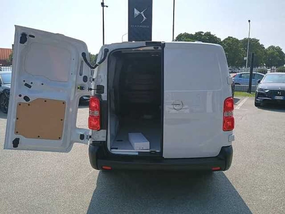 Opel Vivaro nuova a Milano (8)