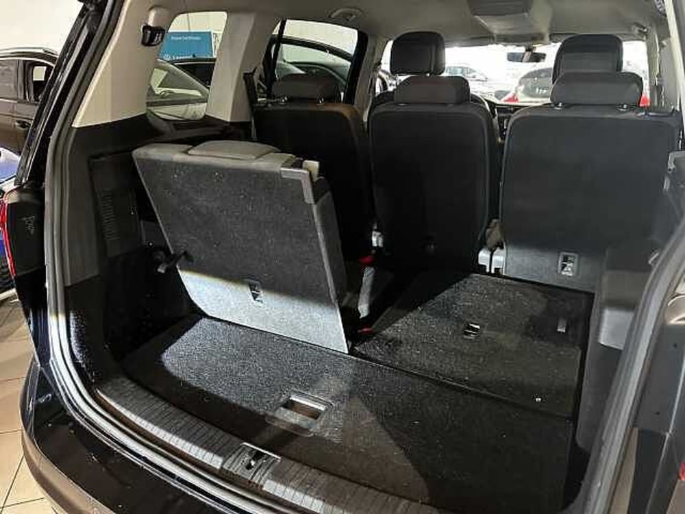 Volkswagen Touran usata a Genova (10)
