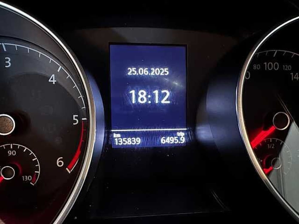 Volkswagen Touran usata a Genova (12)