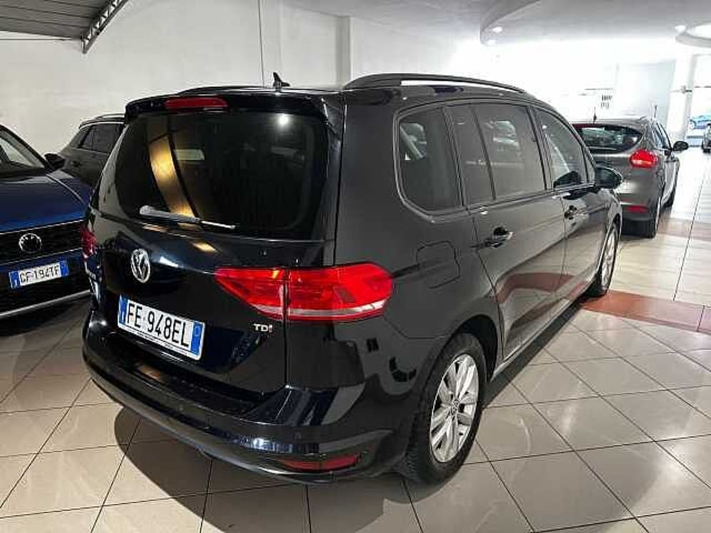 Volkswagen Touran usata a Genova (5)