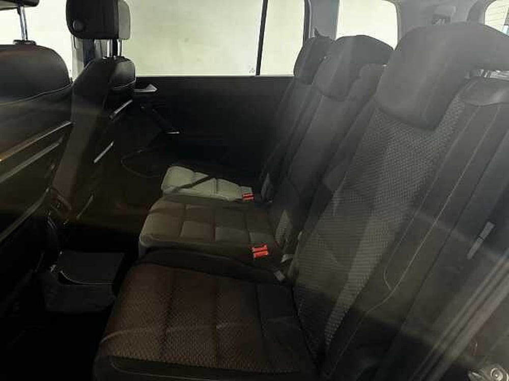 Volkswagen Touran usata a Genova (8)