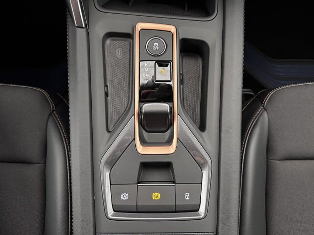 Cupra Leon nuova a Vicenza (16)