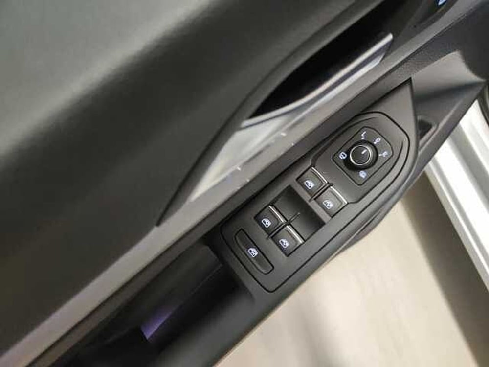 Volkswagen Golf nuova a Como (10)