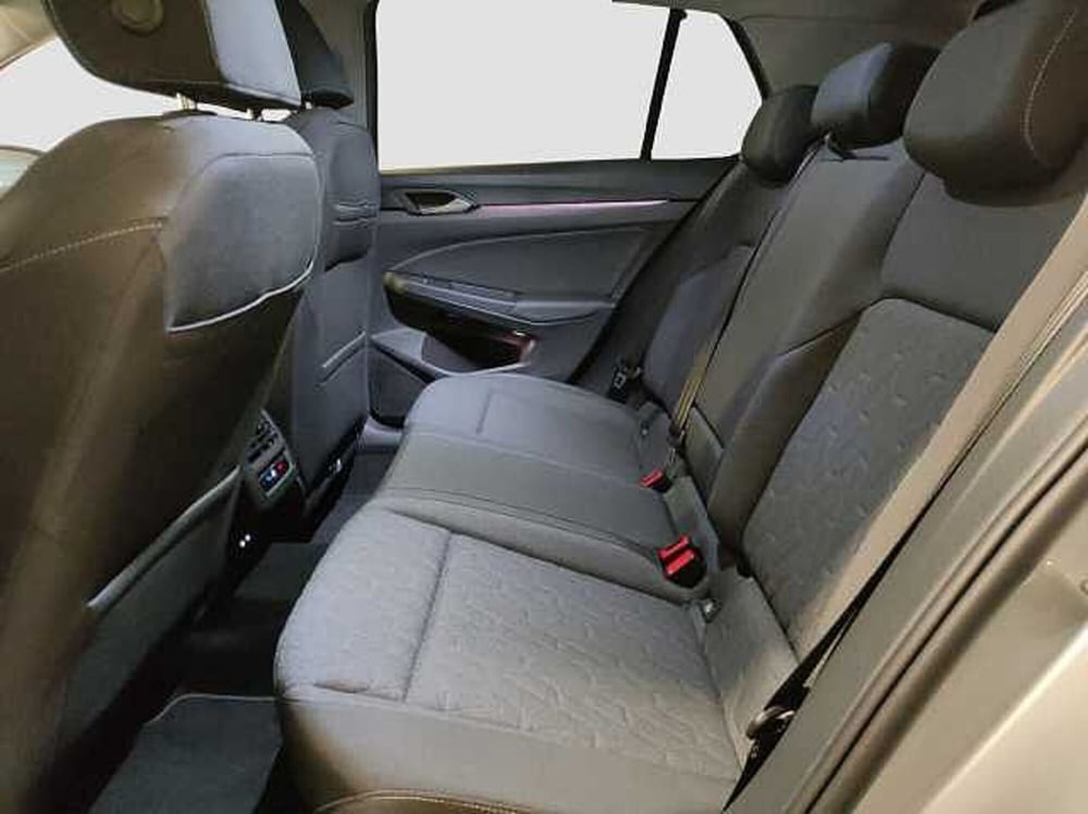 Volkswagen Golf nuova a Como (11)