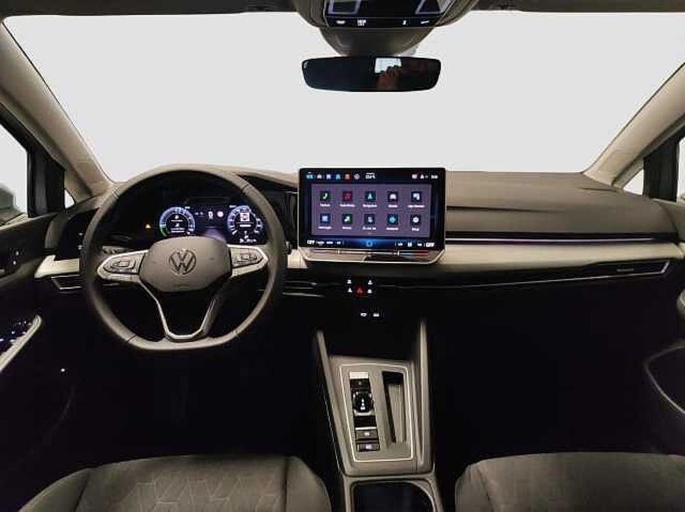 Volkswagen Golf nuova a Como (12)