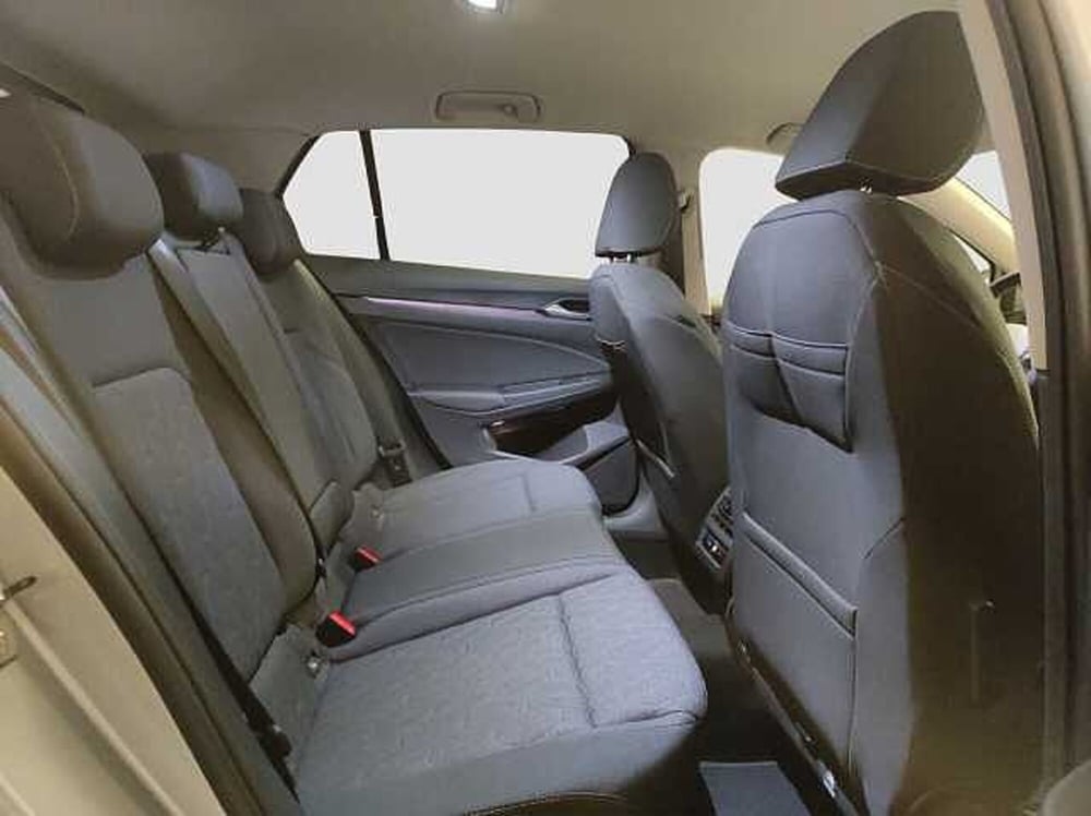 Volkswagen Golf nuova a Como (16)