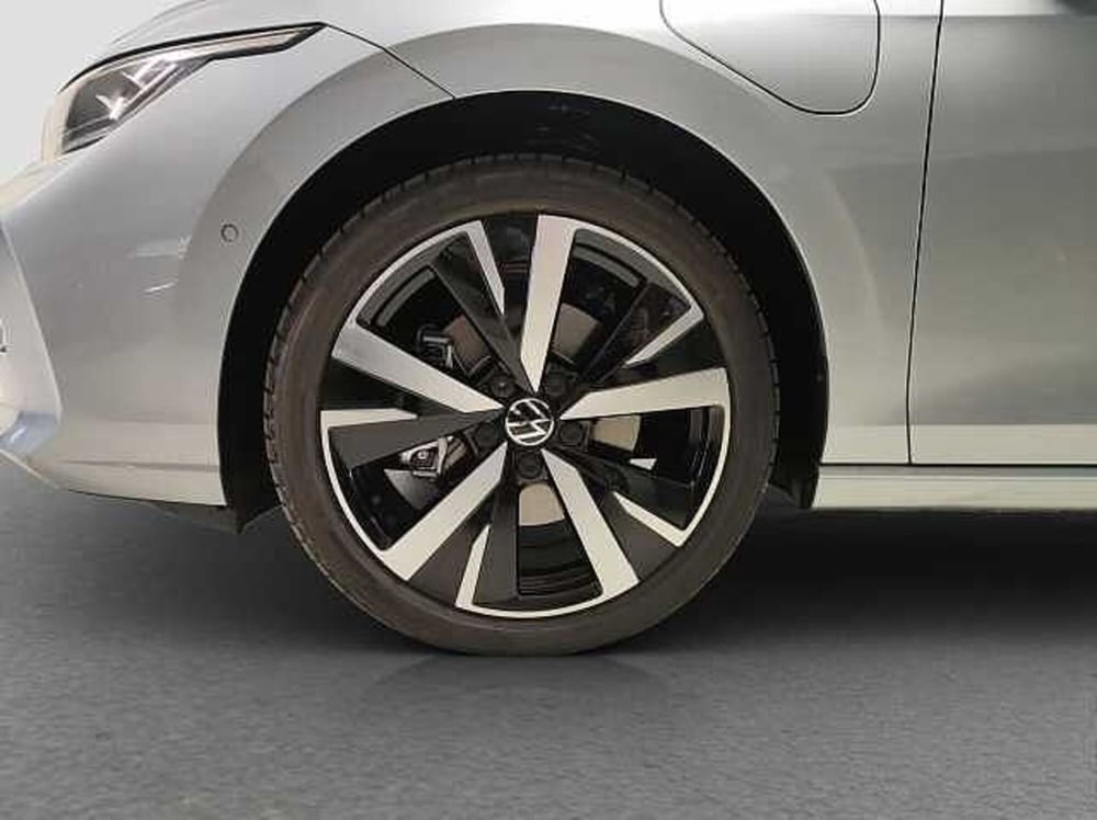 Volkswagen Golf nuova a Como (5)
