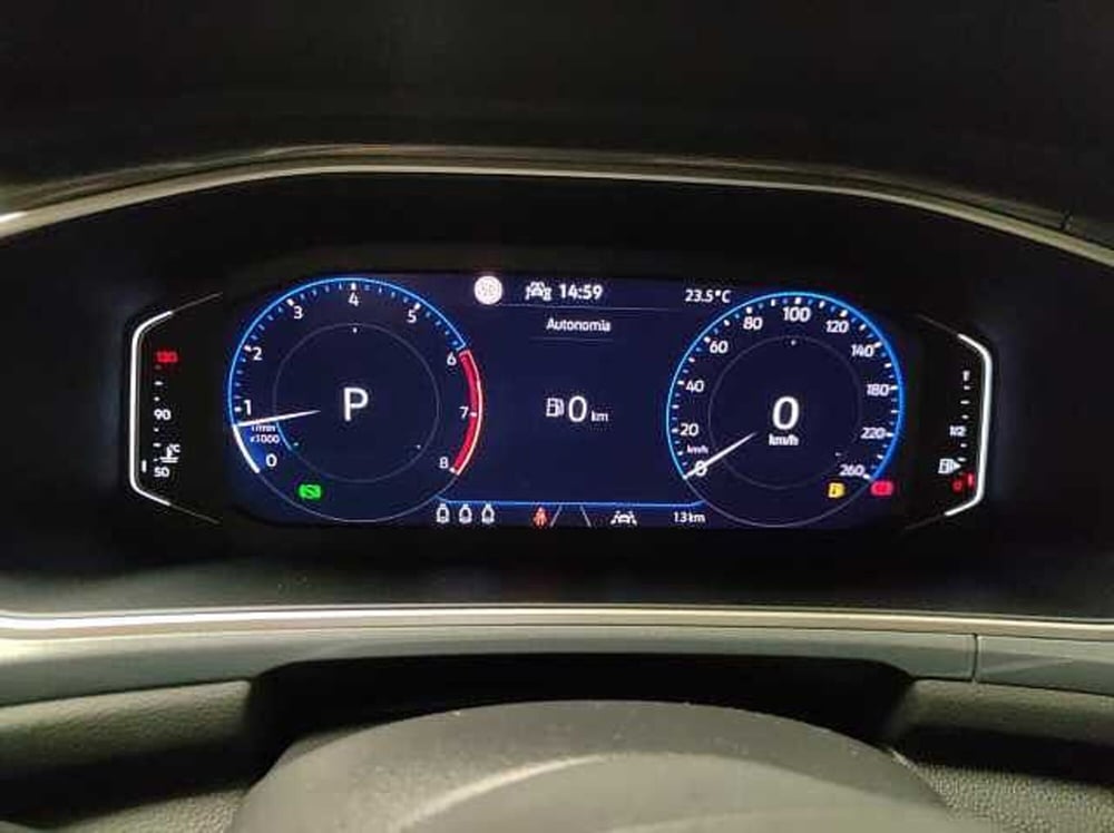 Volkswagen T-Roc nuova a Como (8)