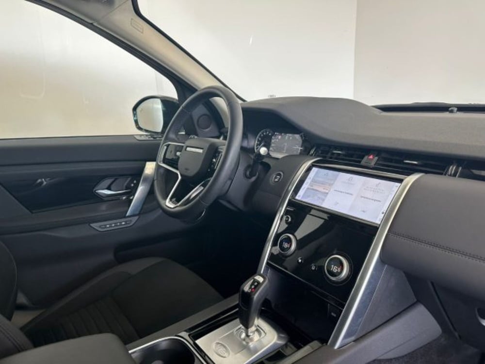 Land Rover Discovery Sport usata a Modena (10)