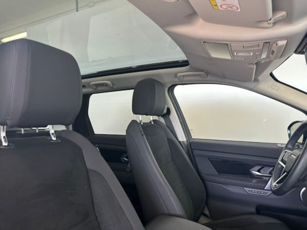 Land Rover Discovery Sport usata a Modena (11)