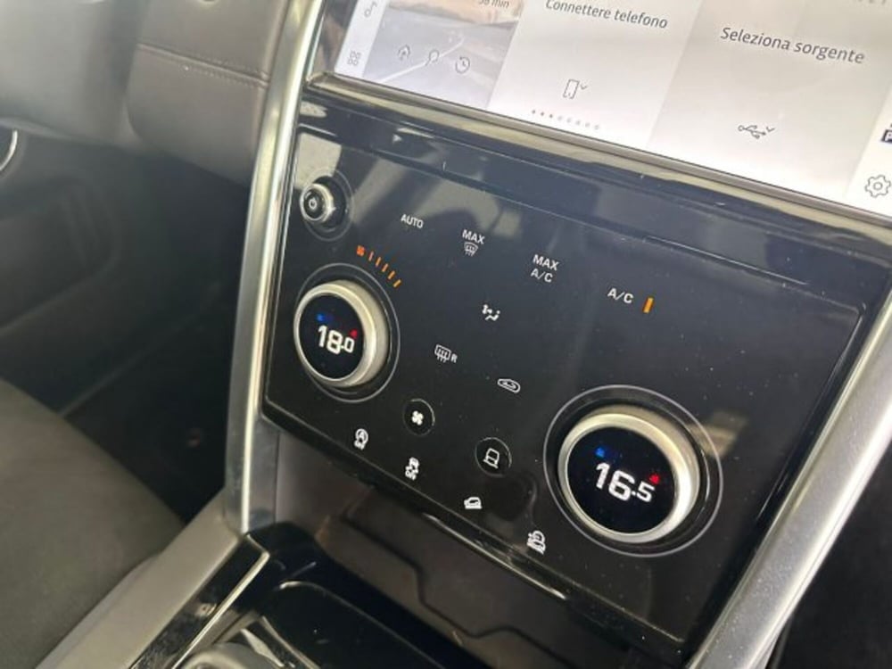 Land Rover Discovery Sport usata a Modena (16)