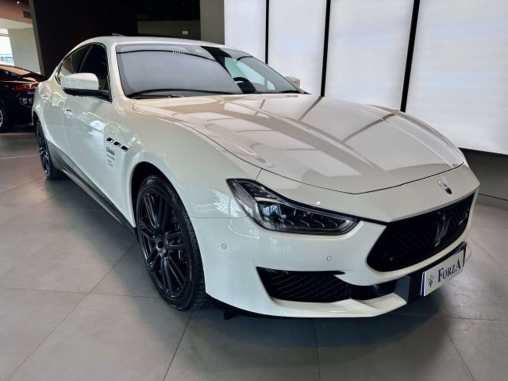 Maserati Ghibli usata a Torino (3)