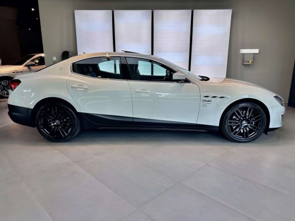 Maserati Ghibli usata a Torino (5)