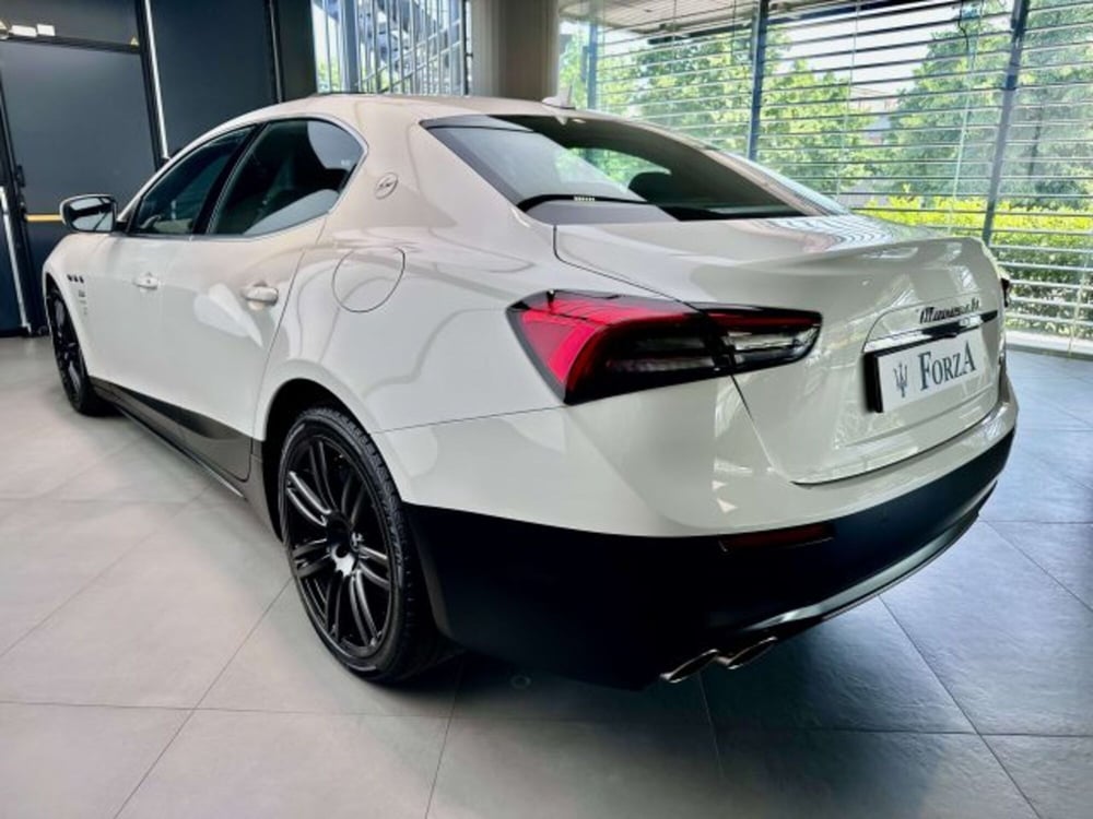 Maserati Ghibli usata a Torino (8)