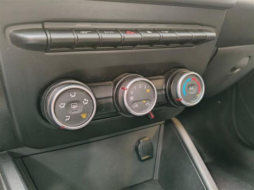 Dacia Duster usata a Brescia (12)