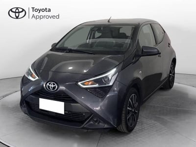 Toyota Aygo 1.0 VVT-i 72 CV 5 porte x-play del 2021 usata a Torino