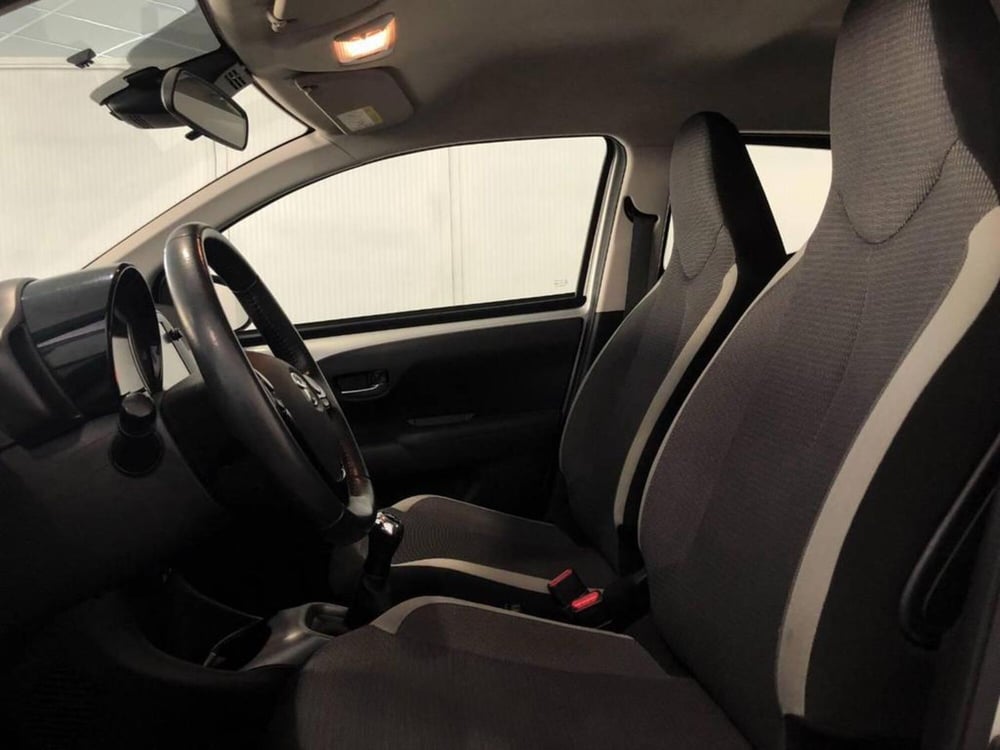 Toyota Aygo usata a Torino (11)