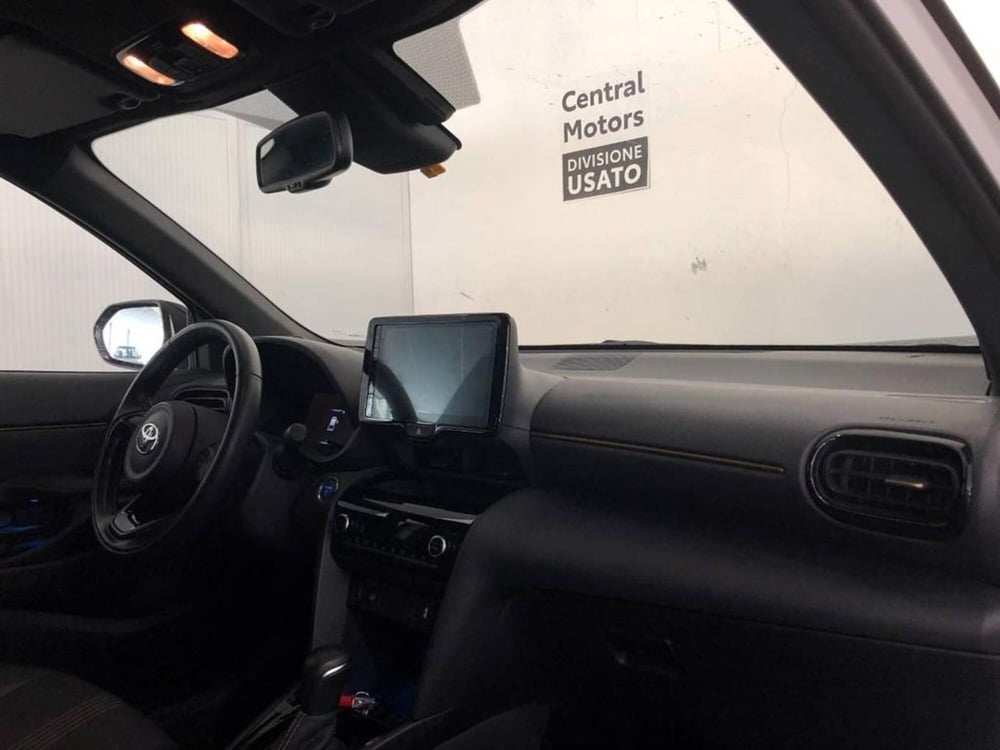 Toyota Yaris Cross usata a Torino (9)