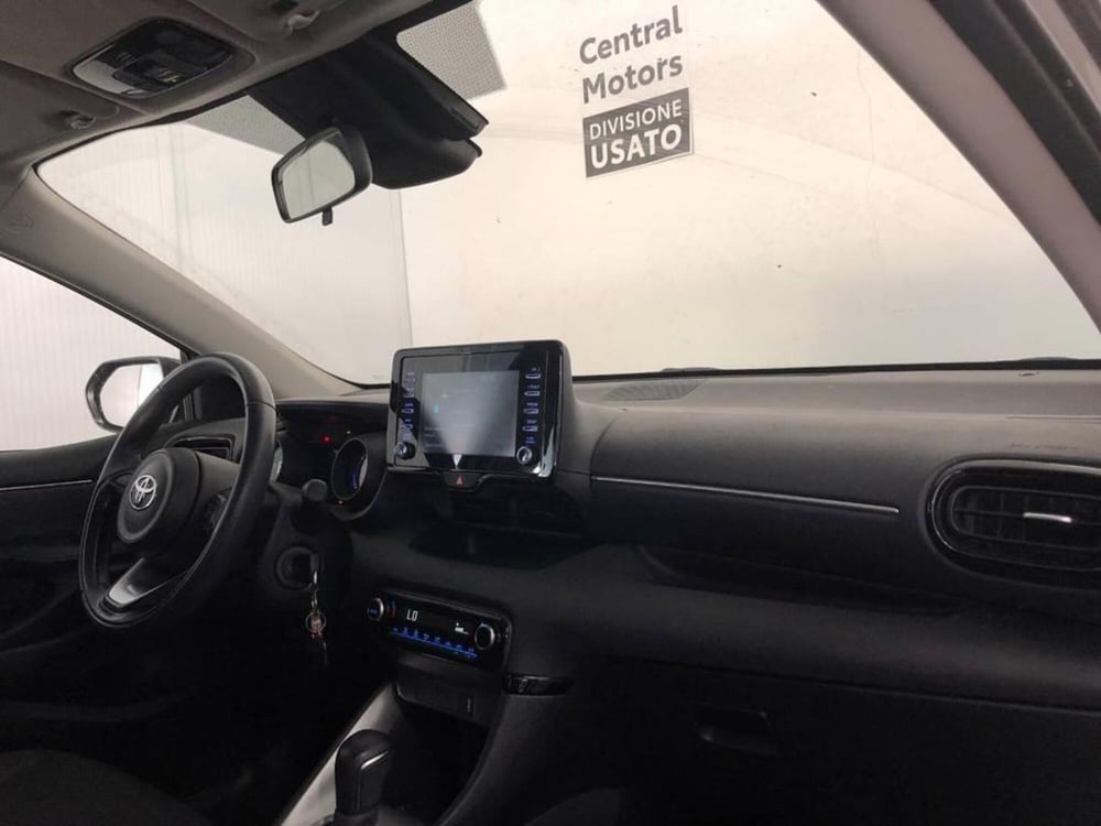 Toyota Yaris Cross usata a Torino (9)
