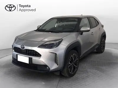 Toyota Yaris Cross 1.5 Hybrid 5p. E-CVT AWD-i Lounge del 2021 usata a Torino