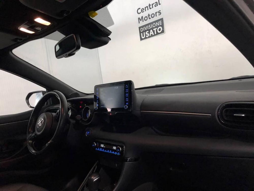 Toyota Yaris Cross usata a Torino (9)