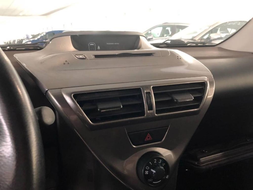 Toyota iQ usata a Torino (13)