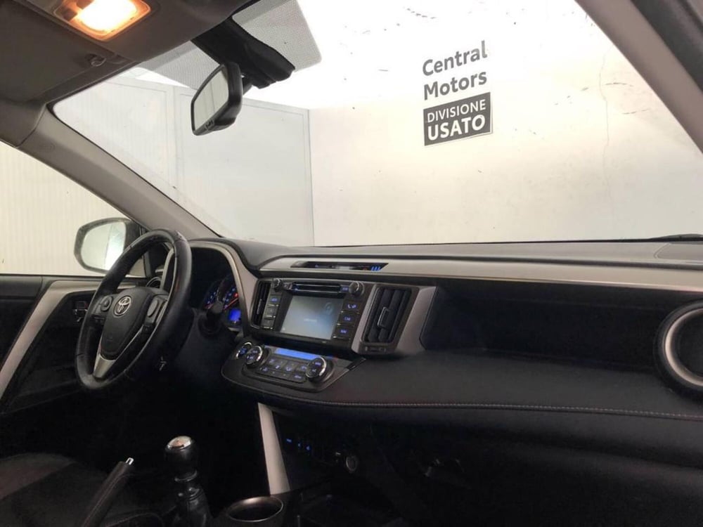 Toyota Rav4 usata a Torino (9)