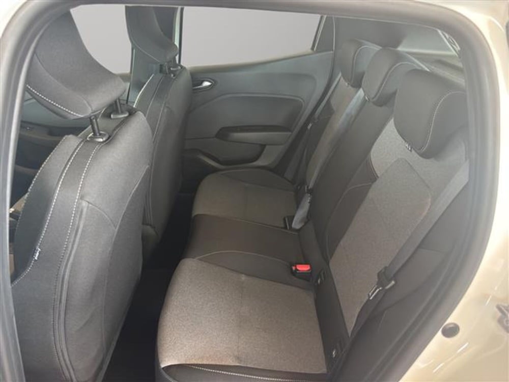 Renault Clio nuova a Macerata (12)