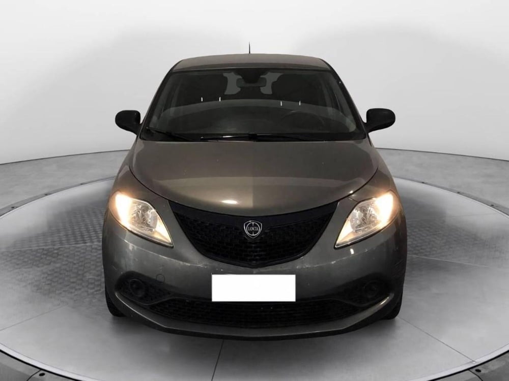 Lancia Ypsilon usata a Torino (2)