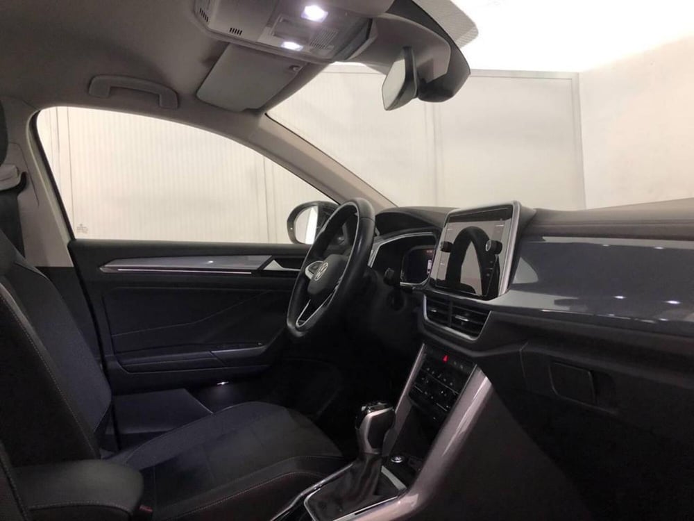 Volkswagen T-Roc usata a Torino (8)