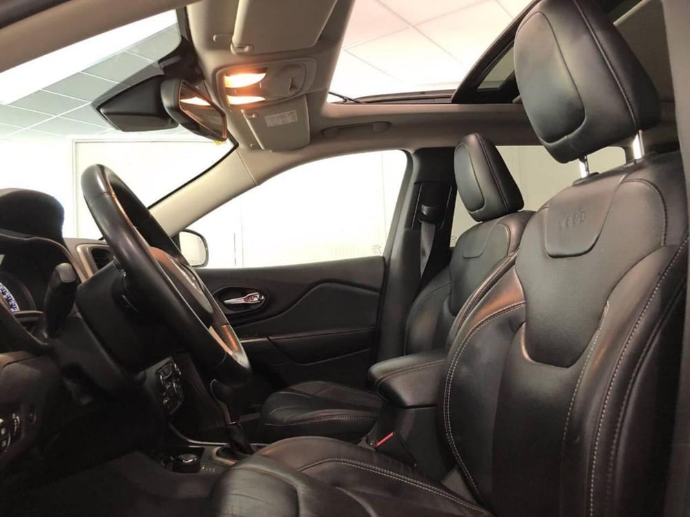Jeep Cherokee usata a Torino (11)