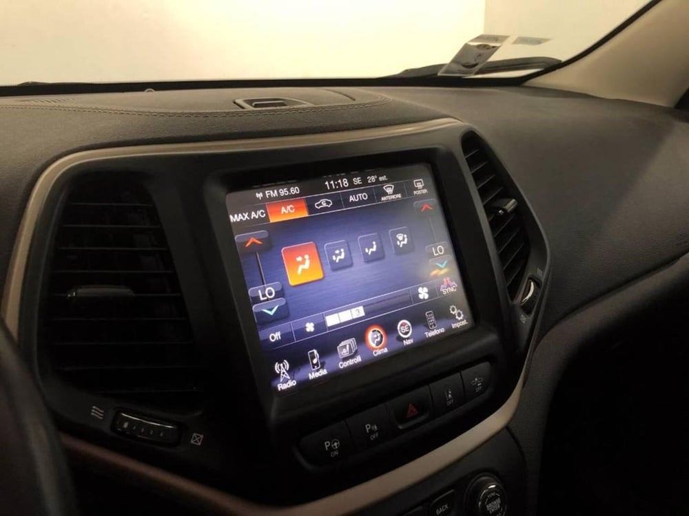 Jeep Cherokee usata a Torino (13)