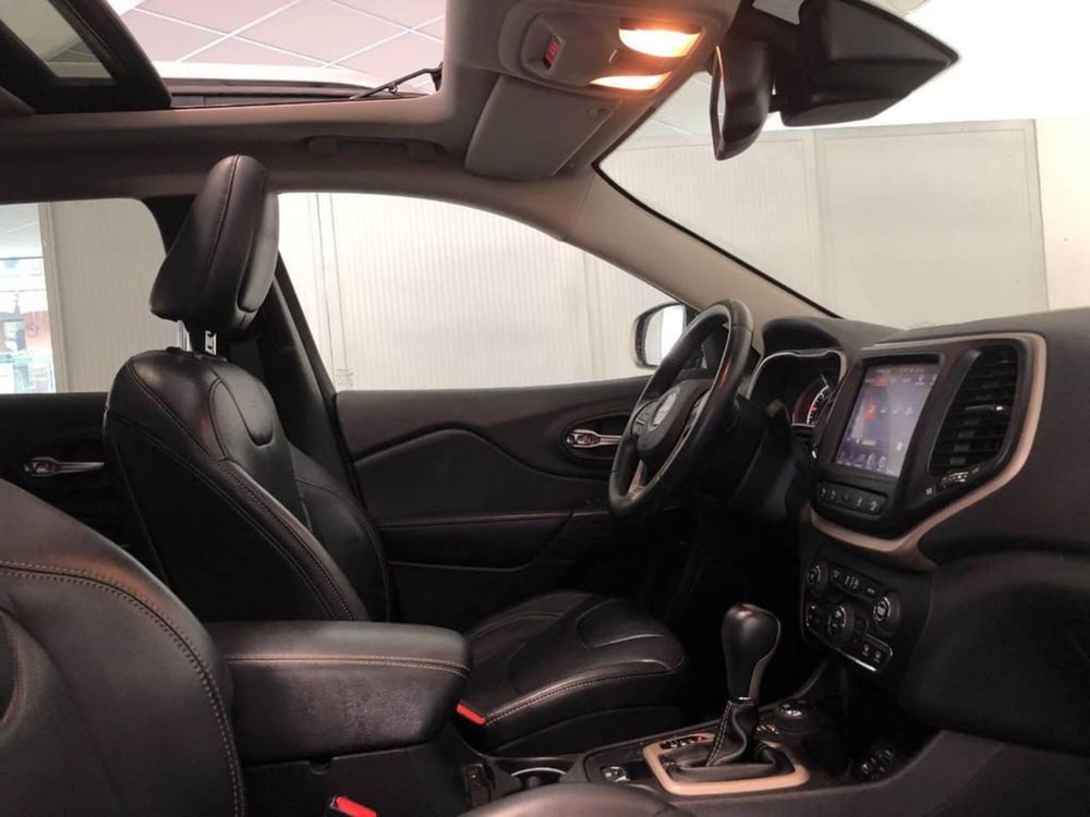 Jeep Cherokee usata a Torino (7)