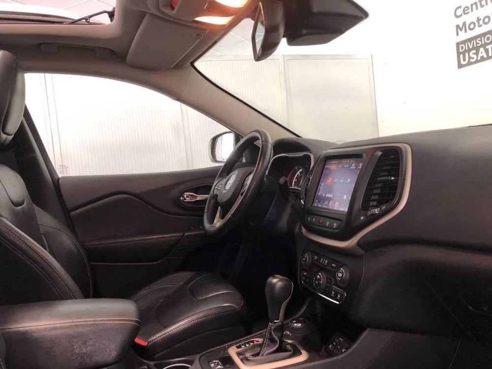 Jeep Cherokee usata a Torino (8)